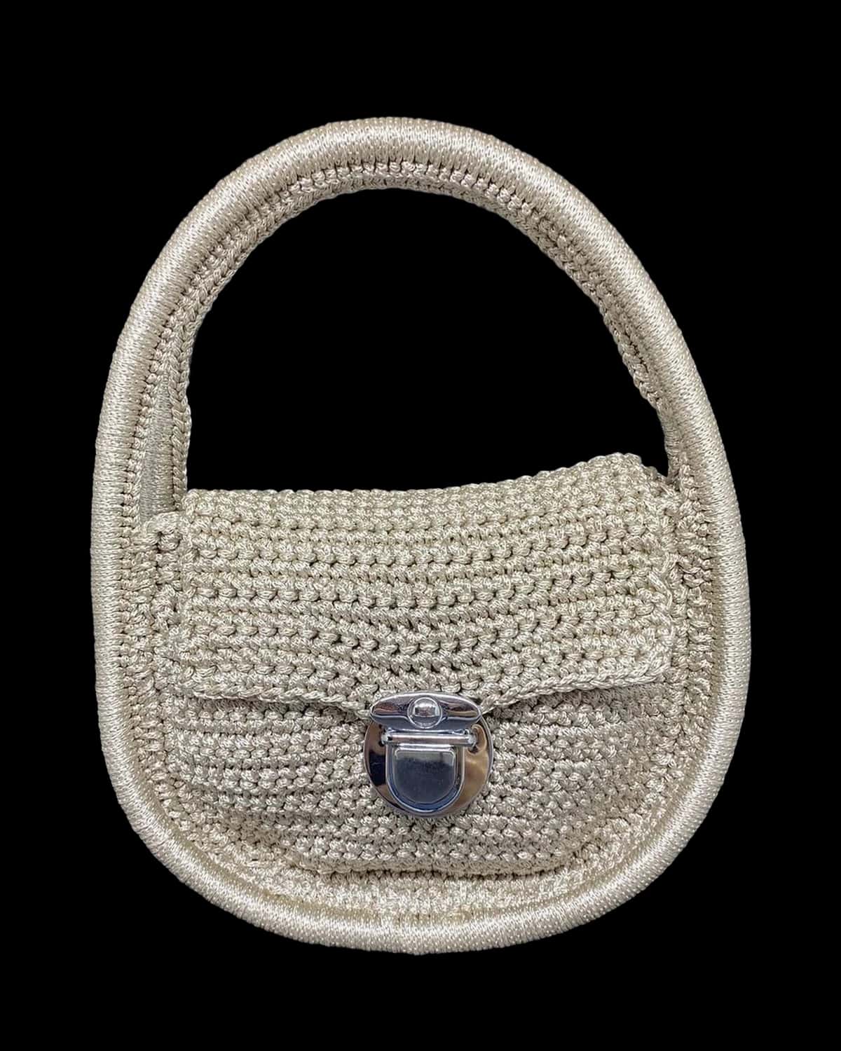 Bolsa Oslo cor pérola com alça de mão circular estruturada e fecho prateado, foto de catálogo em fundo neutro